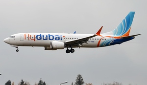 Летевший в Дубай самолет flydubai сел в Москве из-за трещины на лобовом стекле