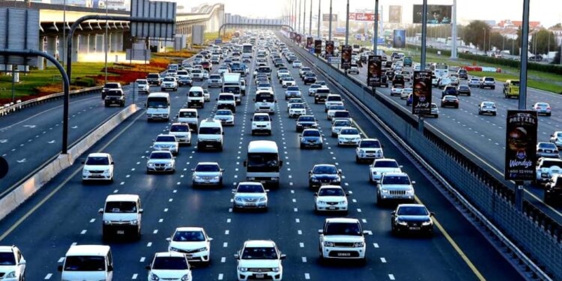Руководство RTA Дубая: 10 способов вождения, которых следует избегать на дорогах ОАЭ