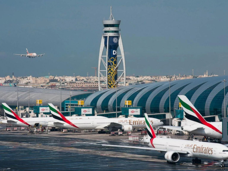 Дубайская авиакомпания Emirates вводит безпаспортный режим