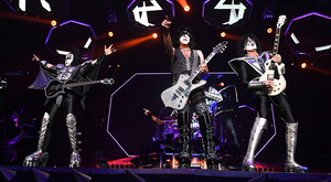 Легенды рока KISS неожиданно отменили концерт в Дубае