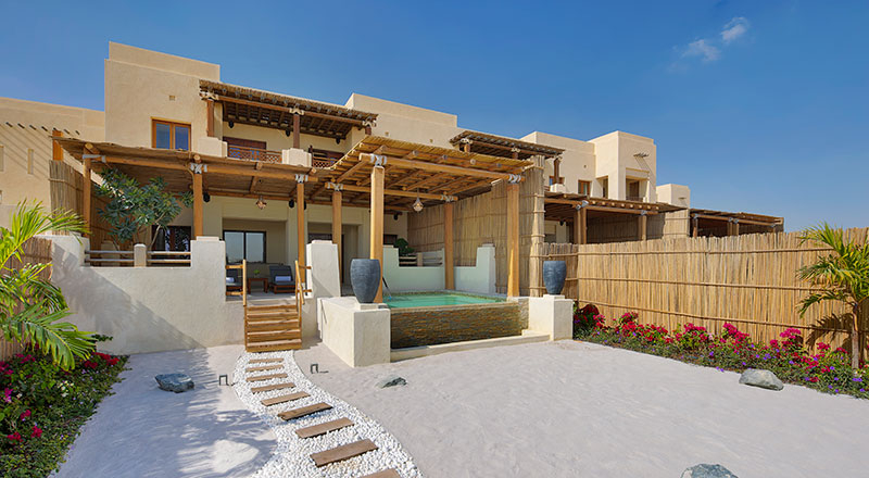 Испытайте волшебство Аль-Ватбы: роскошного курорта в пустыне в Абу-Даби