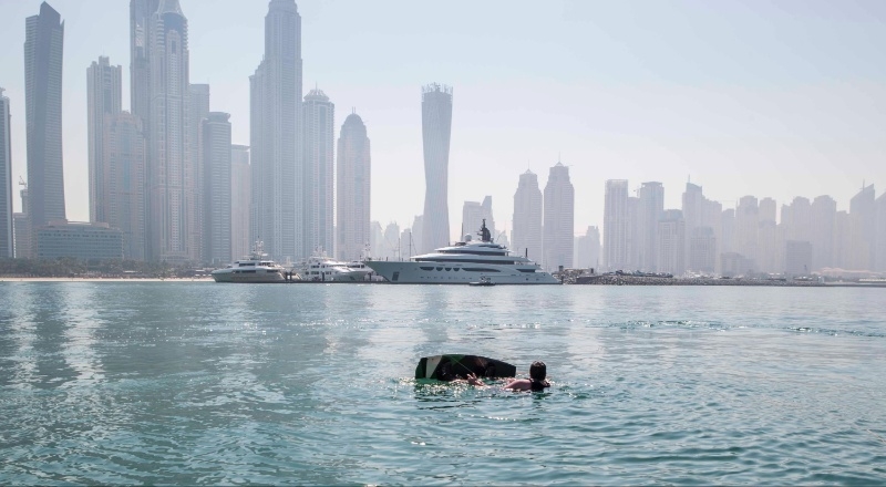 Оседлайте волны: приключения вейксерфинга в Дубае