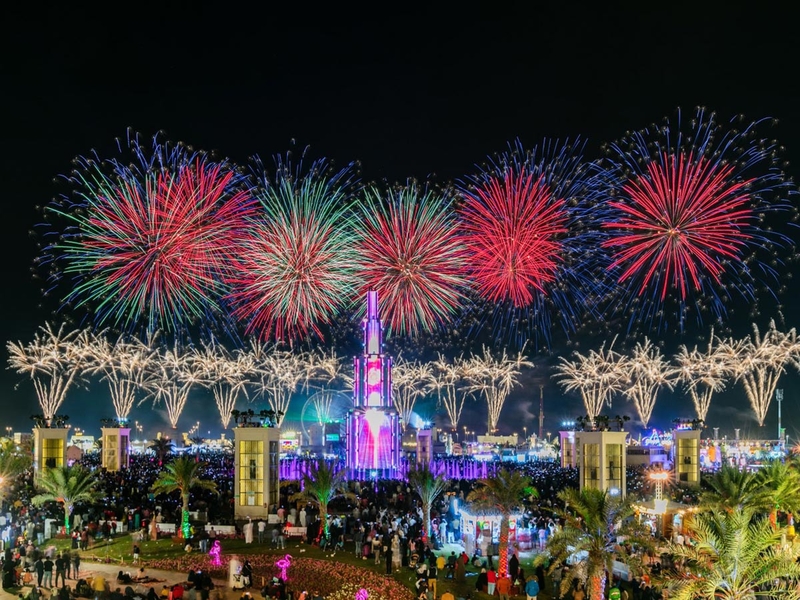 Беспрецедентный новогодний фейерверк в Абу-Даби
