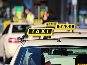 Новая функция заказа такси для решительных людей в Дубае