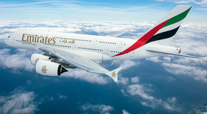 Emirates Airlines наймет еще 5000 бортпроводников в Дубае