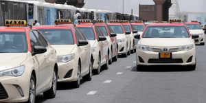 Дубай предлагает бесплатную парковку и скидки на такси для туристов с особыми потребностями