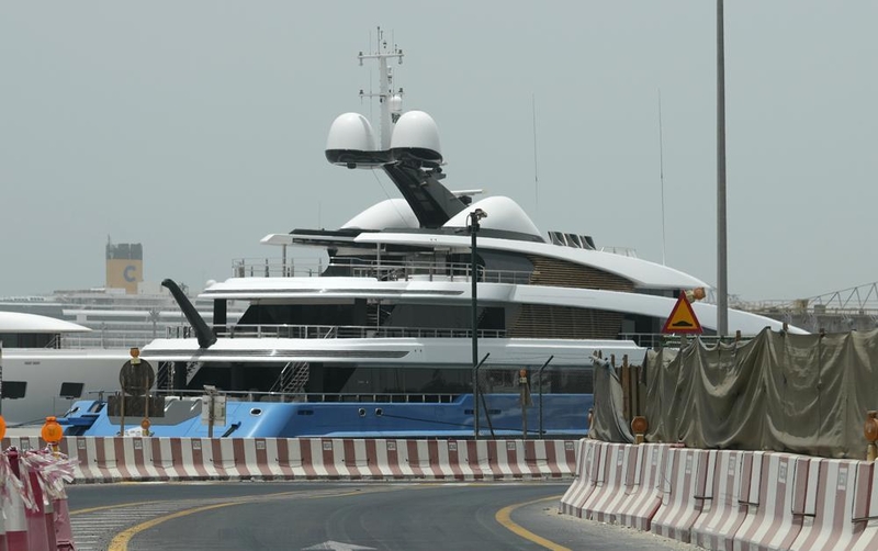 Яхта российского олигарха попала под санкции в Дубае