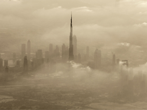 Понимание засева облаков: ответ Дубая на осадки