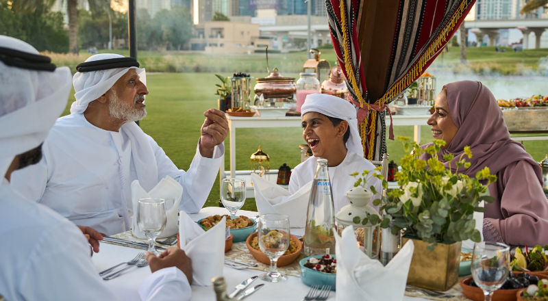 Испытайте королевский ифтар в гольф-клубе Emirates в Дубае в этот Рамадан