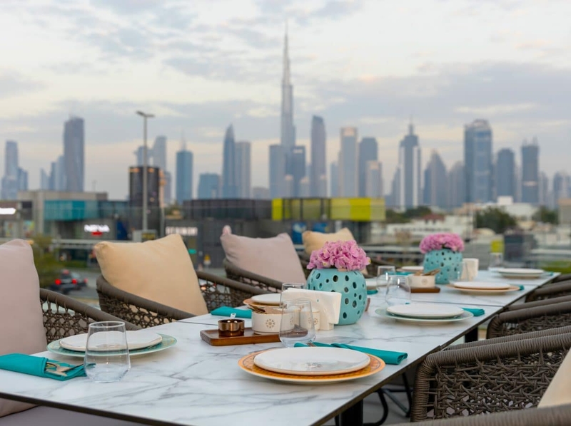 Любители ливанской кухни в Дубае приветствуют Дерванди