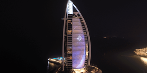 Сеть отелей Jumeirah представляет новый фирменный стиль в Дубае