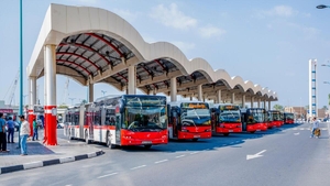 Дубай возобновляет междугороднее автобусное сообщение с Абу-Даби
