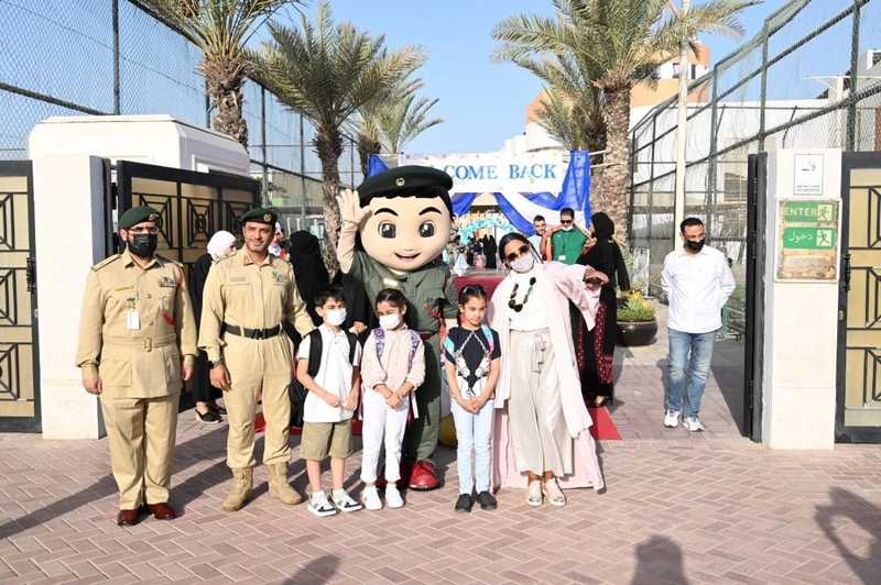 Полиция Дубая следит за тем, чтобы первый учебный день прошел без происшествий