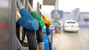 ОАЭ снизили розничные цены на топливо