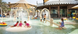 Правила посещения бассейнов в отелях Дубая: обновленная информация о запрете для детей до пяти лет