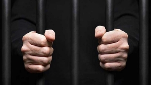 Дубай: мужчину посадили в тюрьму за мошенничество с женщиной на сумму 202 000 дирхамов