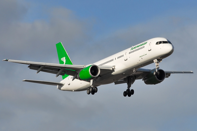 Аэропорт Дубая опубликовал обновлённое расписание полётов из ОАЭ в Туркменистан