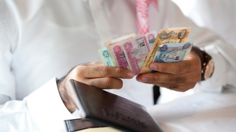Какой официальный пенсионный возраст для эмигрантов в ОАЭ?